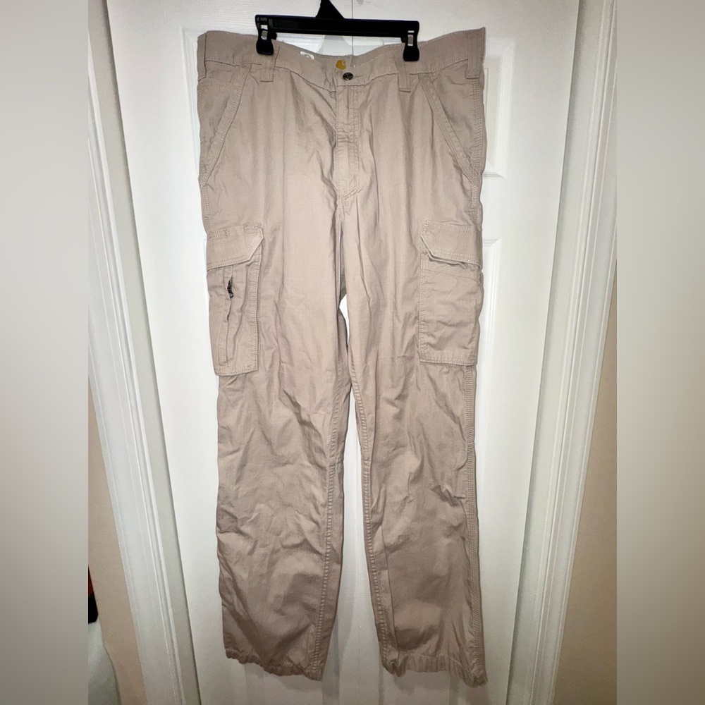 Men's Carhartt Tan Force Cargo Pants. Worn once. Size 34x34. EUC